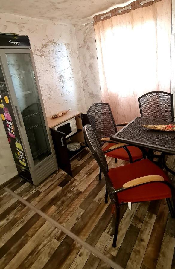 Lazy Lounge Apartments 曼加利亚 外观 照片