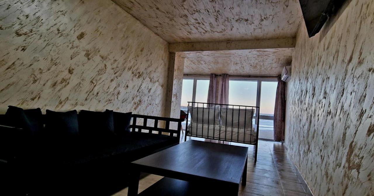 Lazy Lounge Apartments 曼加利亚 外观 照片