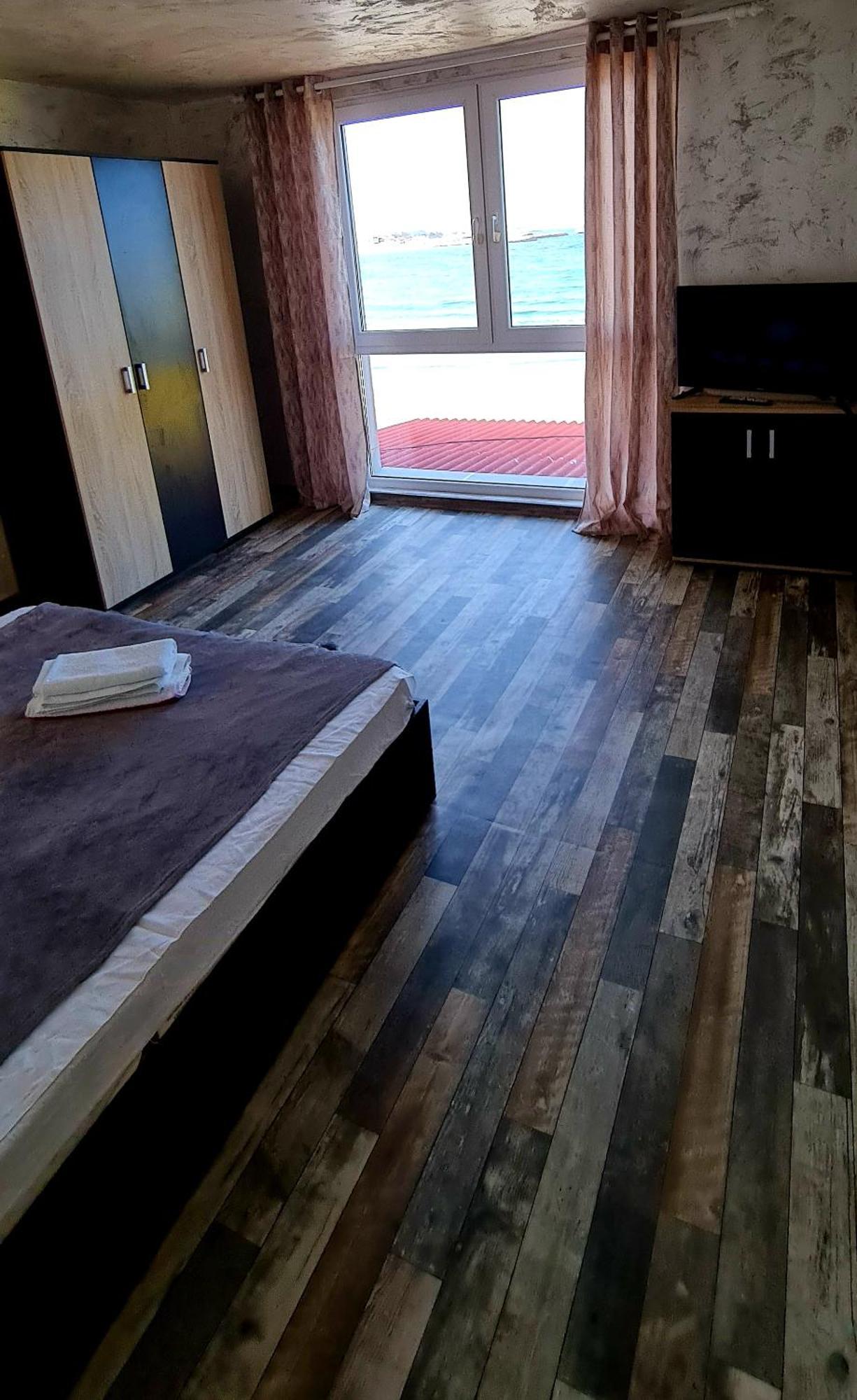 Lazy Lounge Apartments 曼加利亚 客房 照片