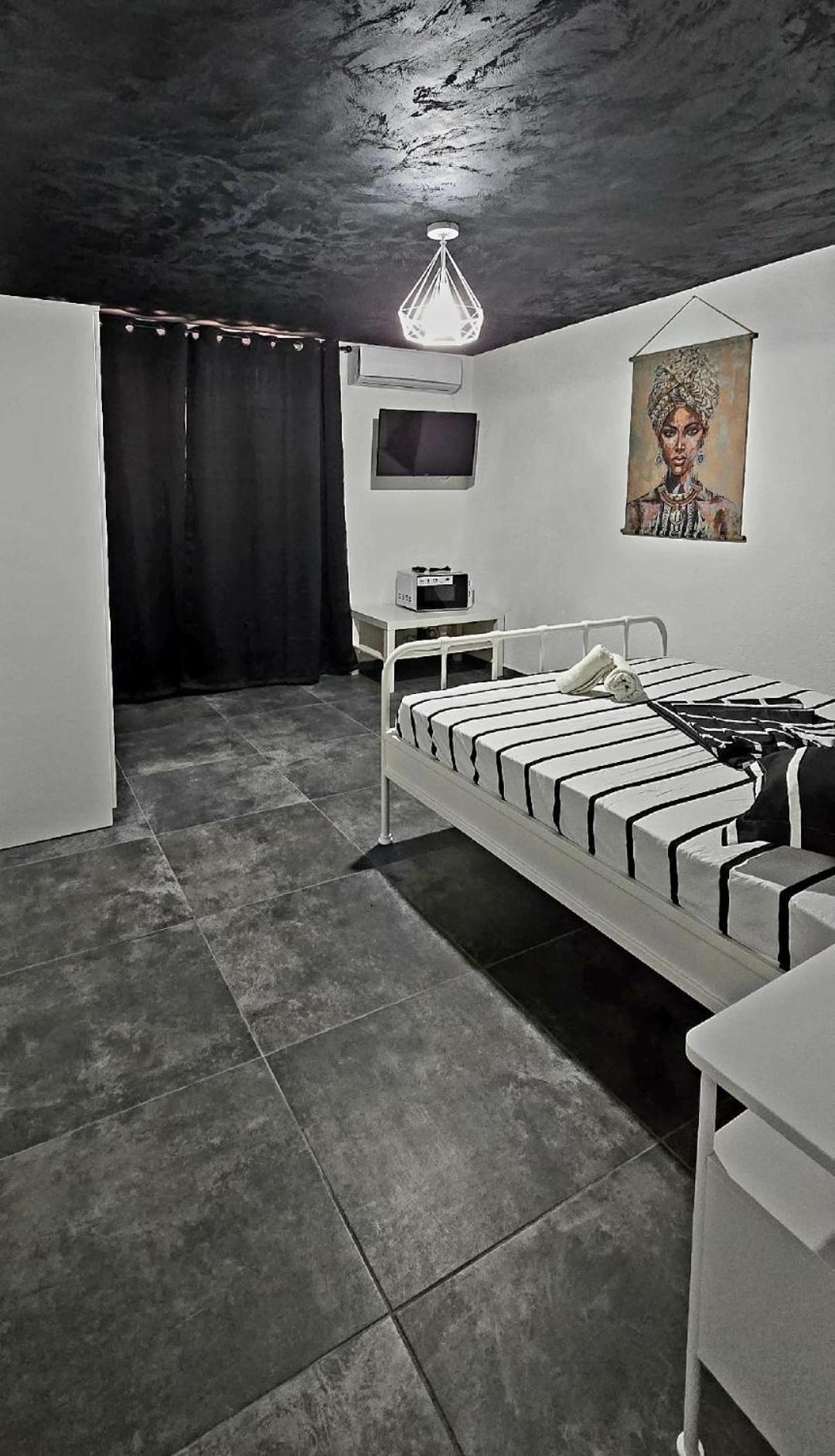 Lazy Lounge Apartments 曼加利亚 外观 照片